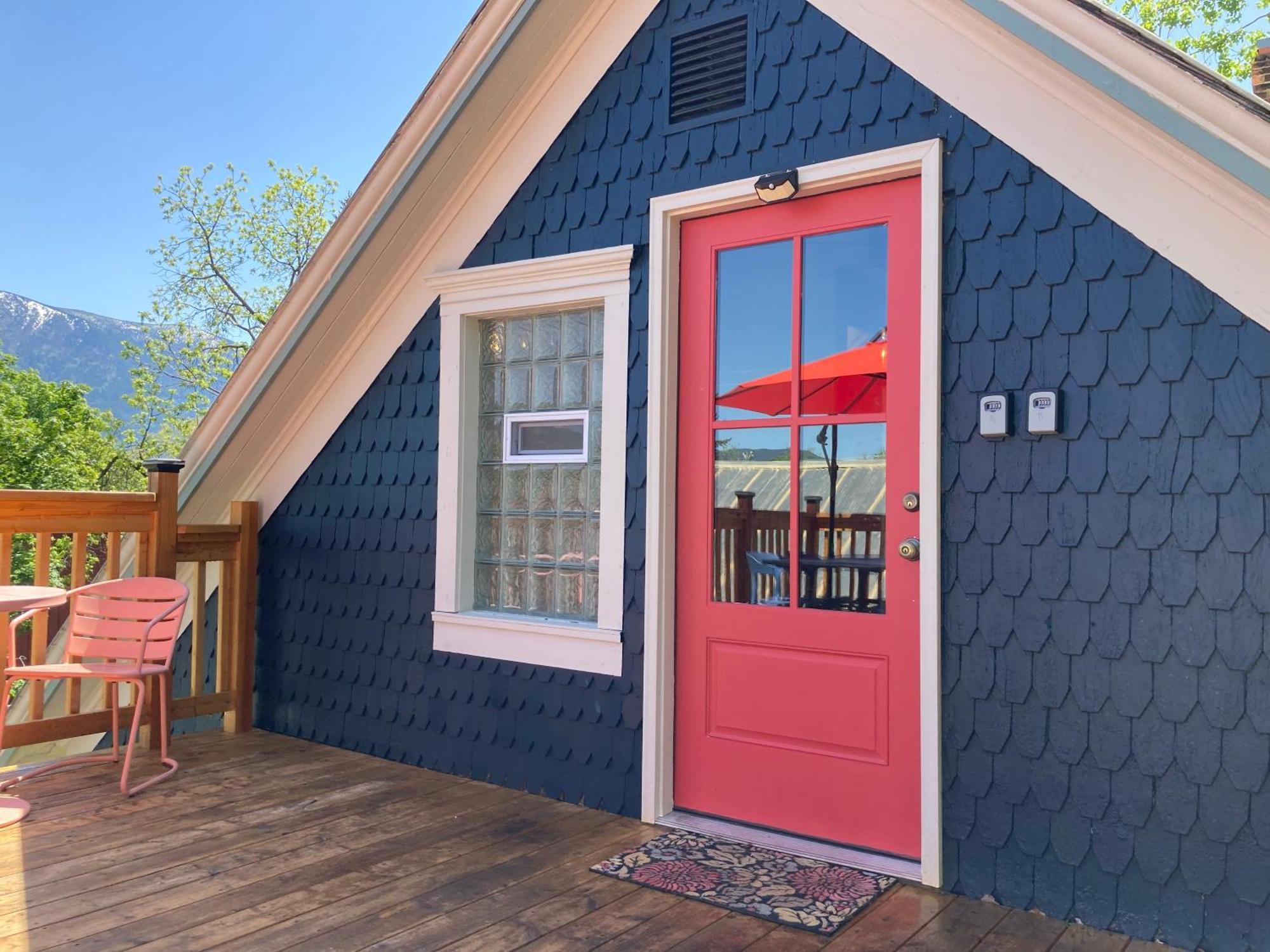 Victorian Guest Getaway-20Mins To Glacier National Park-10Mins To Airport! Columbia Falls Luaran gambar